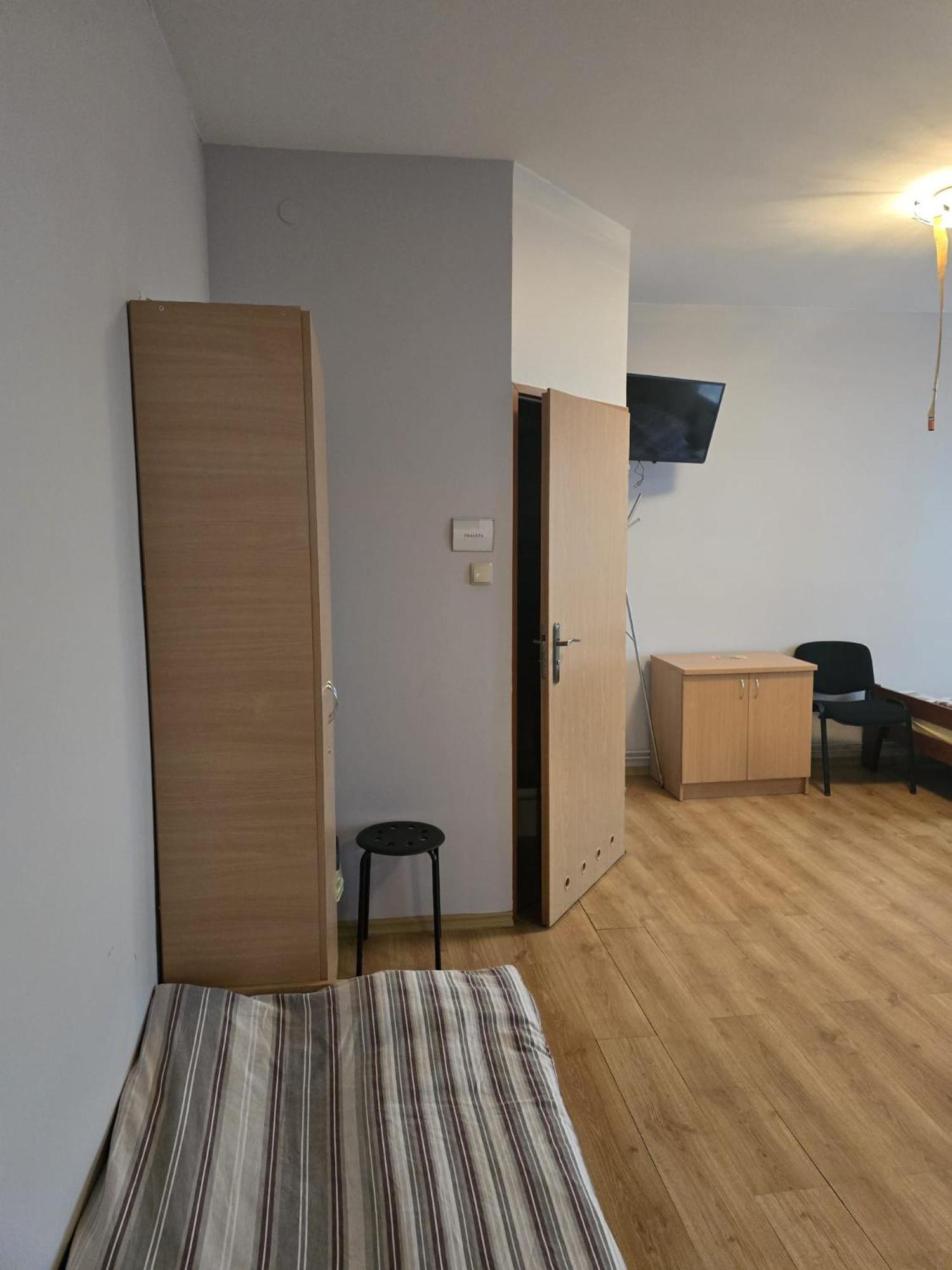Pensjonat Feliksow Wiskitki Exteriér fotografie